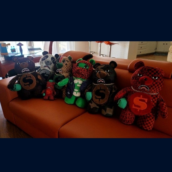 SPRAYGROUND Teddy Bear Backpacks.Prices reflect average price per Bear - Picture 3 of 14